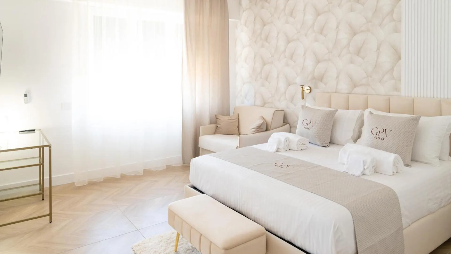 Gpv Suites Naples