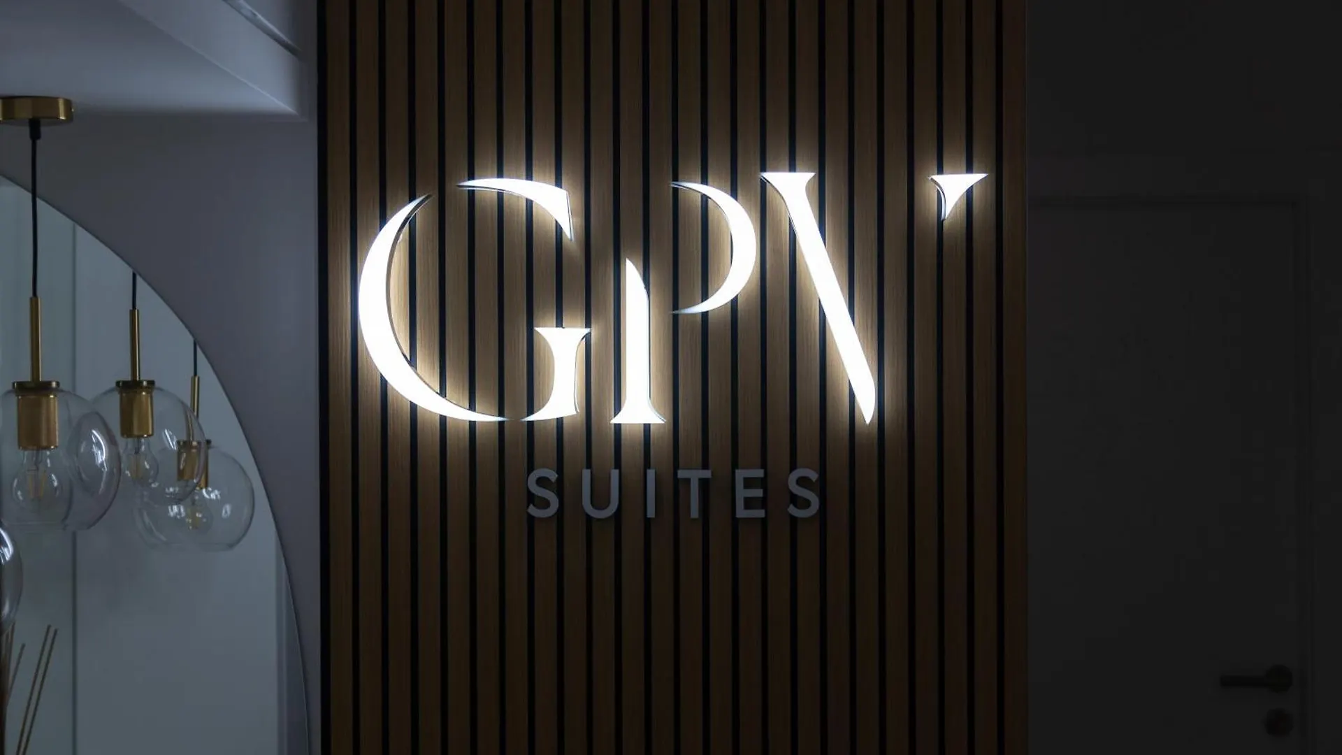 Gpv Suites Naples Guest house